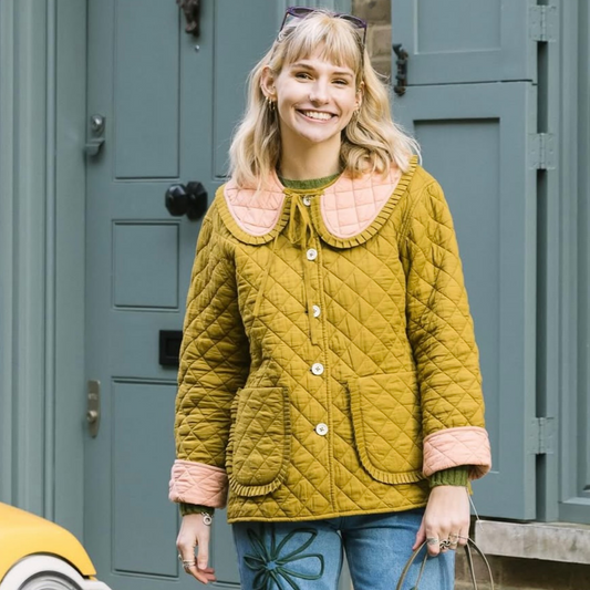 Matilda jacket in quilted cotton - reversible with detachable collar.