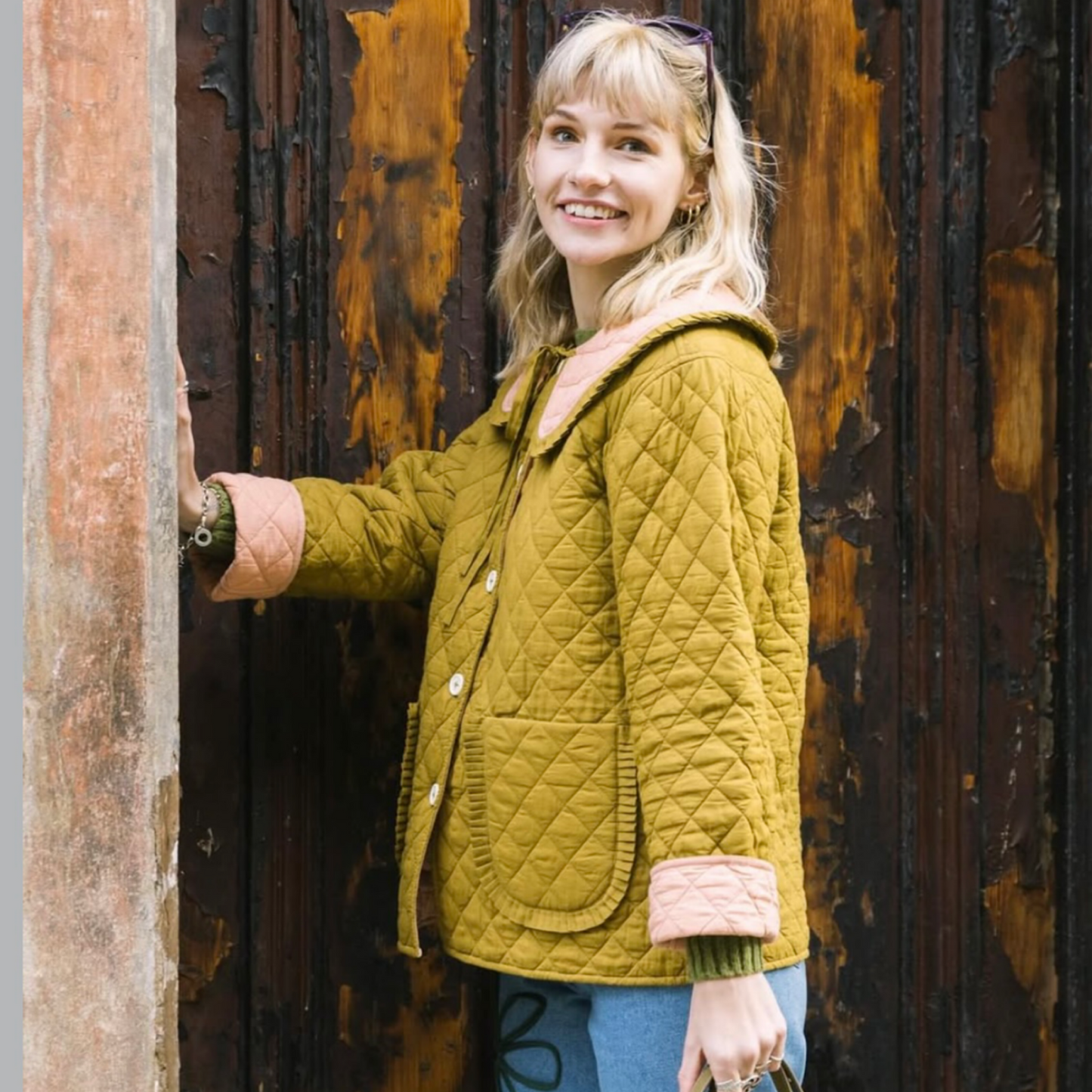 Matilda jacket in quilted cotton - reversible with detachable collar.